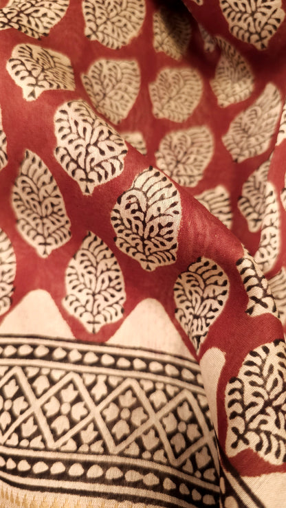 Maroon & Beige Maheshwari Silk